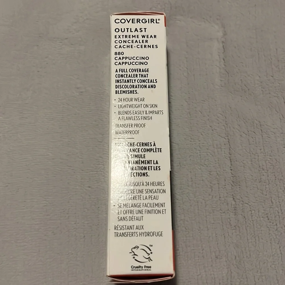 NWT Covergirl Outlast Concealer 880 Cappuccino